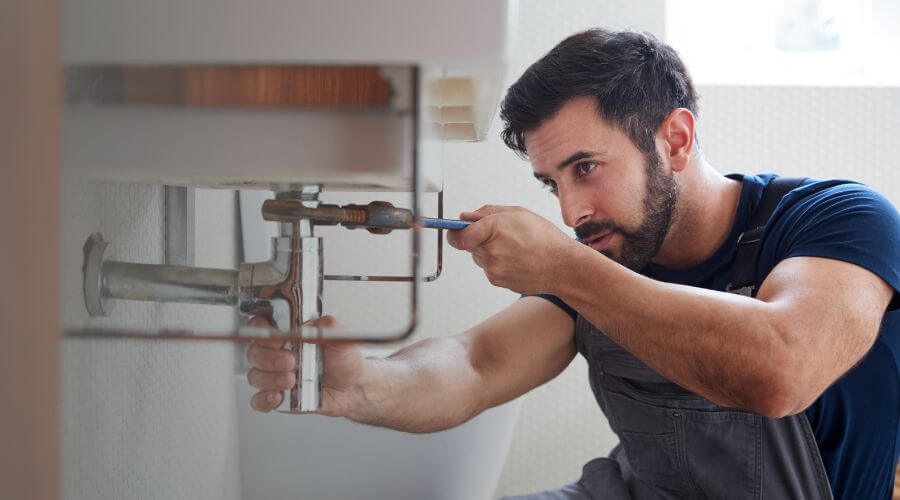 Water heater thermostat replacement in Buras, LA